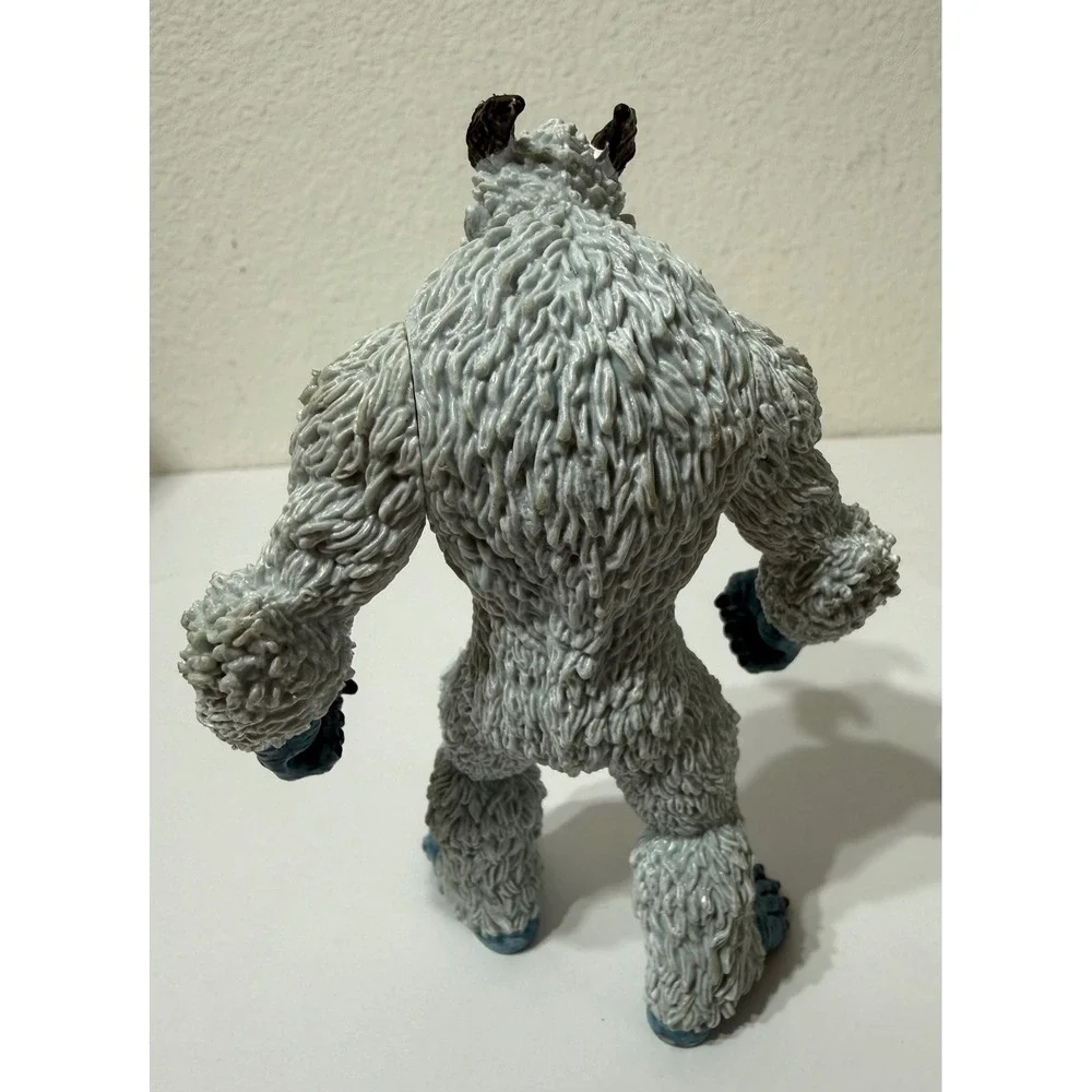 Schleich Eldrador Creatures Snow Beast Yeti White Blue Action Figure 42448 2017